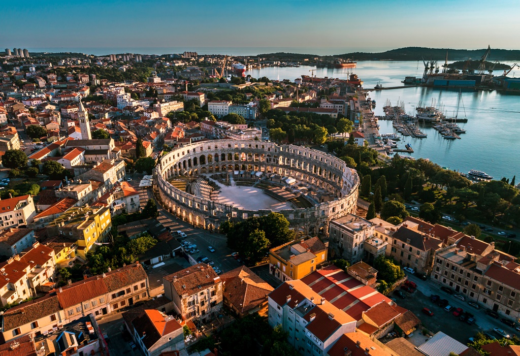 HRVATSKA PULA